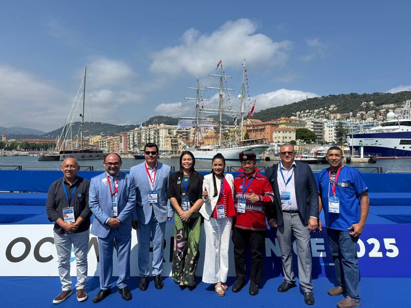 Alcaldes guatemaltecos en Israel no podrán salir, debido a que el espacio aéreo permanece cerrado