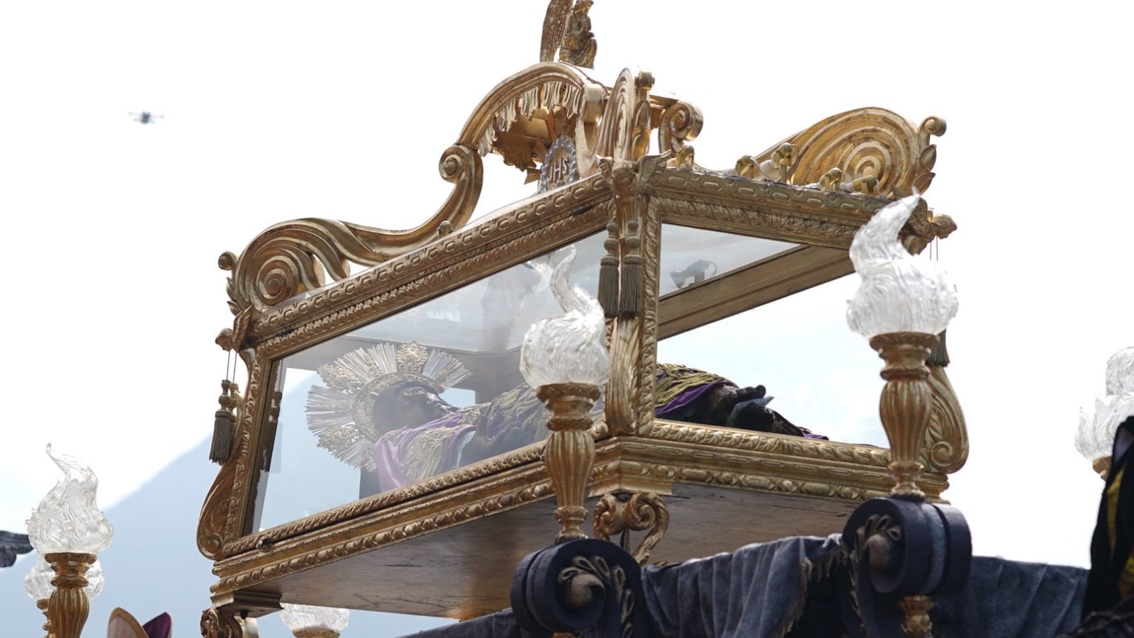 Solemne y Muy Tradicional Cortejo Procesional Conmemorativo de los 76 Años de Velación y Procesión del Señor Sepultado de la Escuela de Cristo.