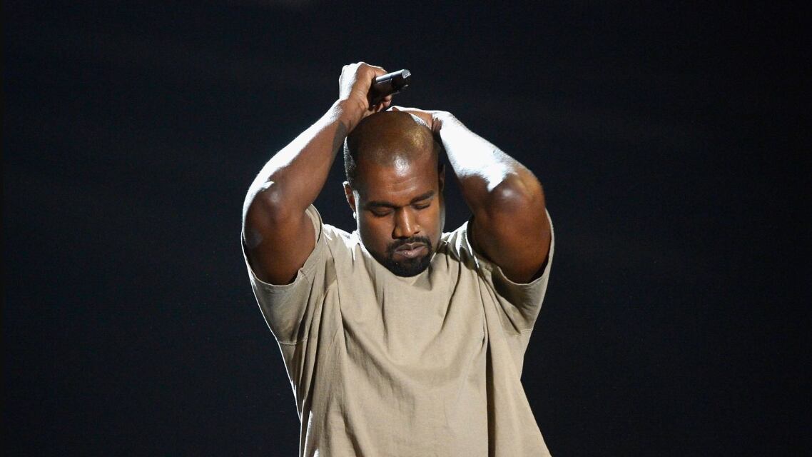 Kanye West revela que sostuvo una relación incestuosa