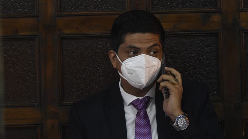 Juramentación de Mynor Moto a la CC queda suspendida