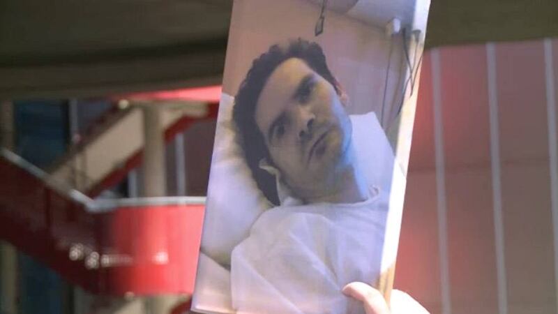 Médico de paciente francés, en centro de batalla legal por eutanasia, anuncia próximo cese de cuidados