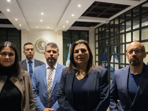 Disputa legal pone en riesgo elección de magistrados de la CC por el CANG