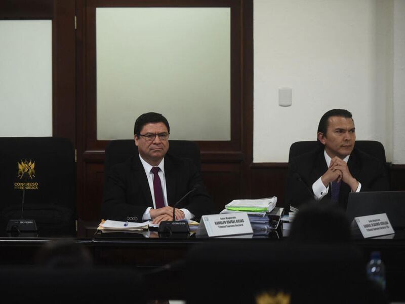 Dos magistrados del TSE acuden a comisión pesquisidora