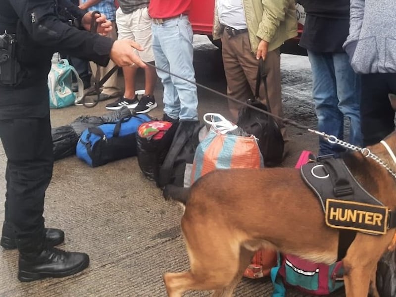 Pasajero de bus en Barberana fue capturado con miles de cápsulas con cocaína