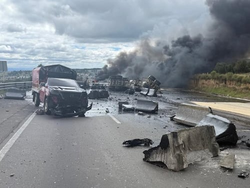 ¡Nueva tragedia! Así explotó una pipa de gas en la autopista México-Puebla
