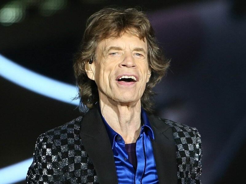 Mick Jagger demostró que todavía puede seguir bailando ‘Moves Like Jagger’ a sus 80 años