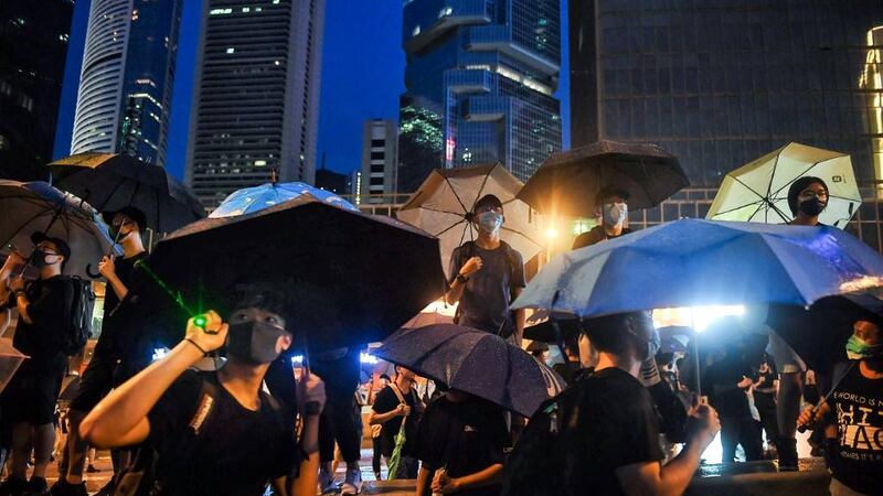 VIDEO. Manifestantes vuelven a las calles de Hong Kong pese a lluvia y amenazas