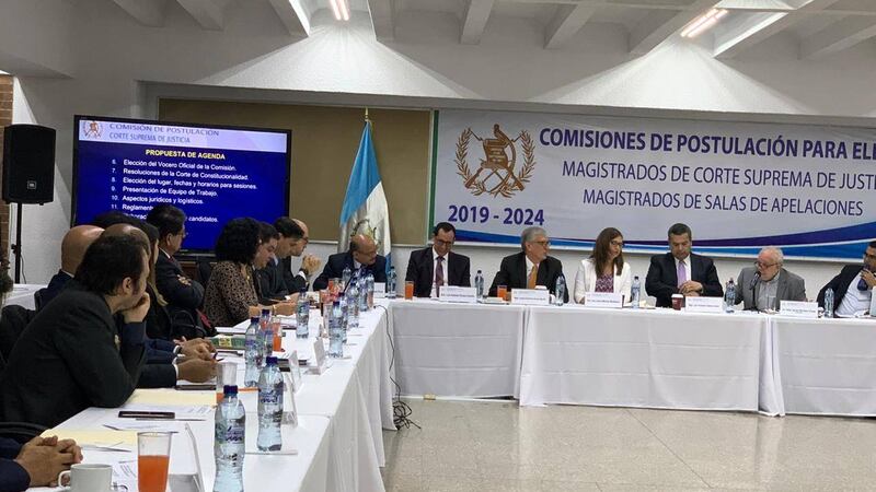 Congreso habría ordenado retiro de insumos a comisiones de postulación