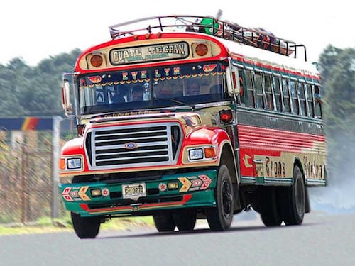 Retiran bus extraurbano de circulación tras denuncias por manejo imprudente en CAES