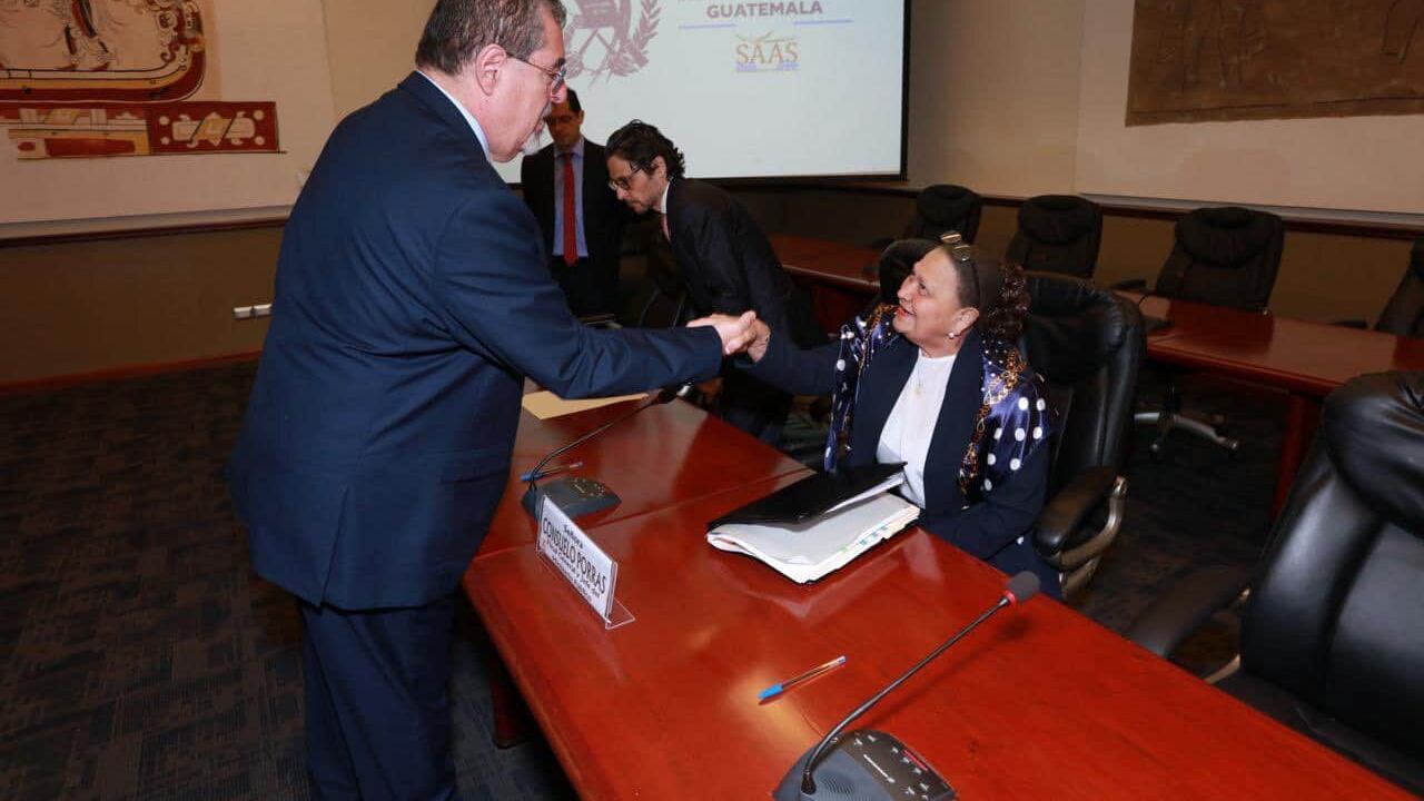 La tensión entre el mandatario y la fiscal general continúa. Foto Archivo/Gobierno