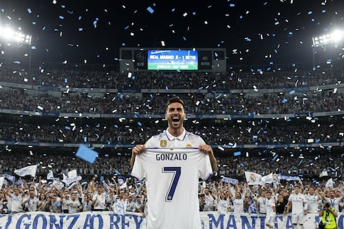 Real Madrid inicia el año con goleada y ‘hat-trick’ de su joven estrella