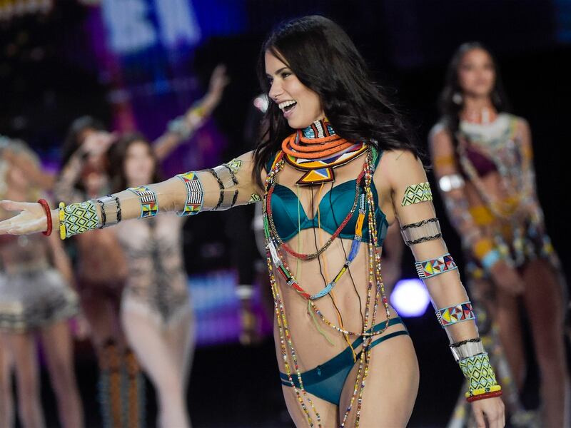 El increíble cambio en el rostro de famosa modelo de Victoria Secret