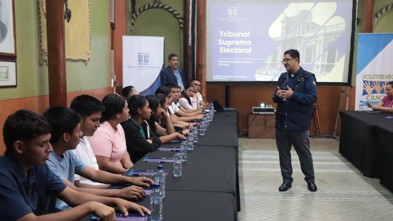 Charlas a jóvenes.