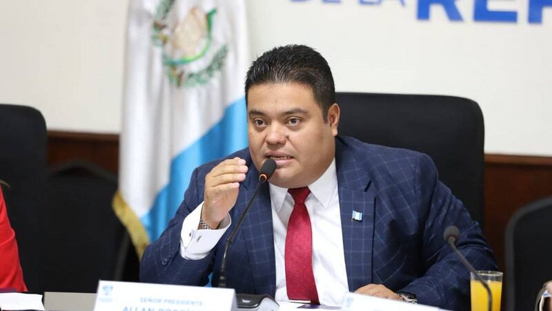 Ministerio de Finanzas confirma que expresidente del Congreso pidió salida de Guatenóminas