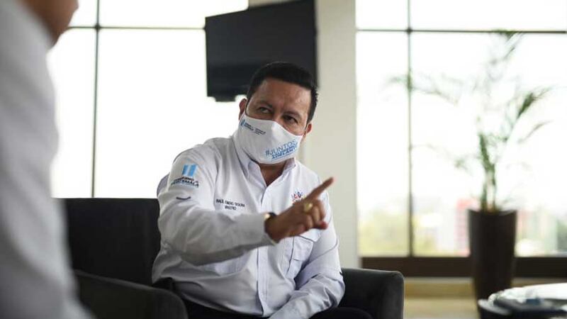 “La inexistencia de protección social ha hecho que sea más complicado”, Raúl Romero, ministro de Desarrollo Social