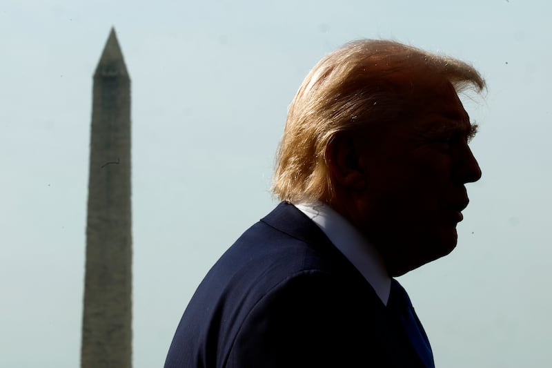 El presidente Donald Trump no cuenta con la confianza de la mayoría de los estadounidenses por su gestión de ningún asunto importante. Foto: Getty Images.