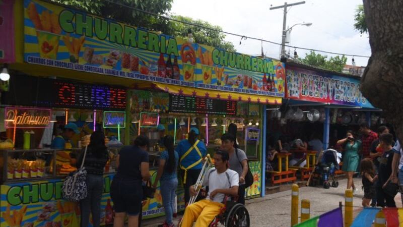 Feria del Cerrito del Carmen: Un estallido de color y alegría en zona 1