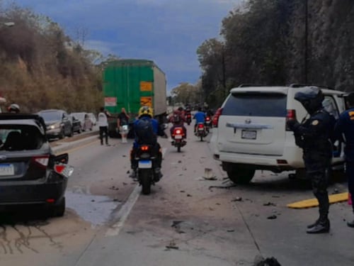 Accidente de varios vehículos en ruta al Atlántico esta tarde de domingo