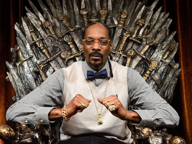 ¿Dejó de fumar? Snoop Dogg crea polémica con anuncio