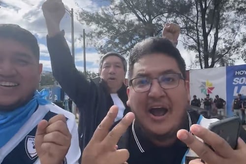 Video: Así fue el momento en que el primer aficionado chapín ingresó al estadio El Trébol