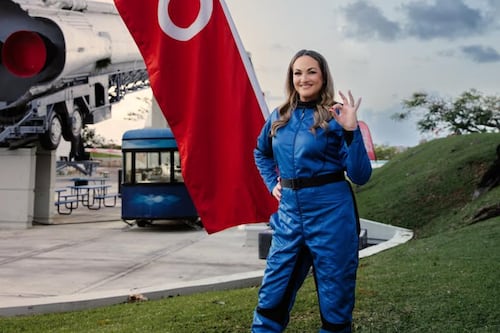 De periodista a meteoróloga, Deborah Martorell cumple su misión en el espacio