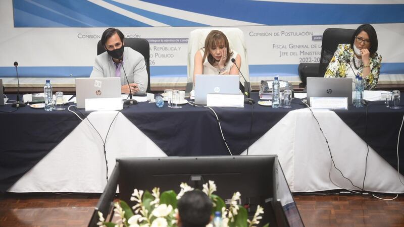 Alianza por las Reformas rechaza inclusión de tres aspirantes a Fiscal General