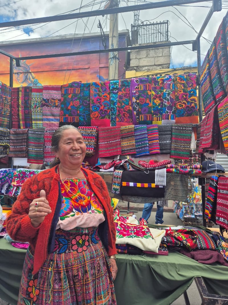 El día de mercado de la cabecera departamental es martes y sábado. Roxana Tocay