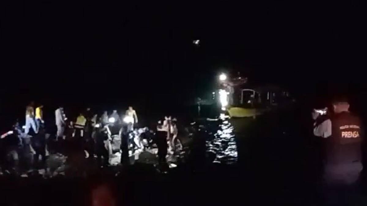 VIDEO. Avión se estrella frente a una isla en Honduras