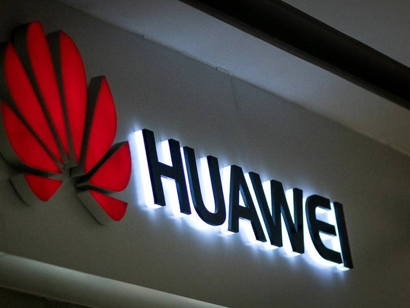 Operadores de Japón y el Reino Unido cortan lazos con Huawei