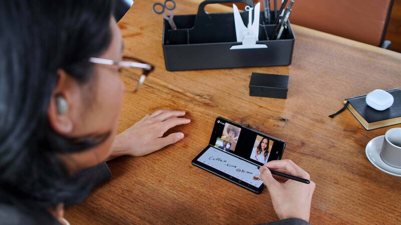 Samsung presenta sus nuevos smartphones plegables premium