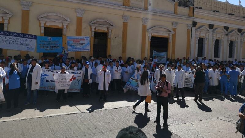 Ministerio de Salud acredita aumento salarial a trabajadores