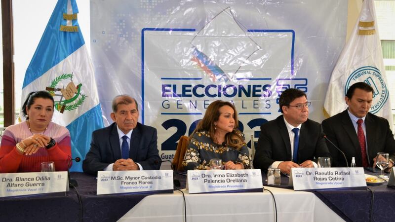 UNE promueve adelantar fin de proceso electoral