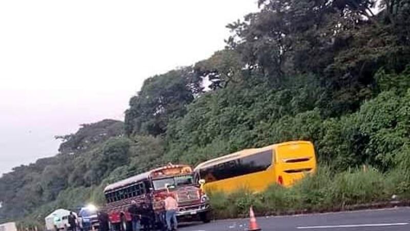 Pasajero intentó impedir el asalto a un bus en ruta a Palín-Escuintla, pero fue abatido por delincuentes