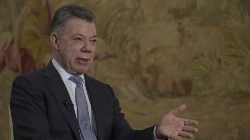 Santos responde a acusación de Maduro que lo involucra en atentado