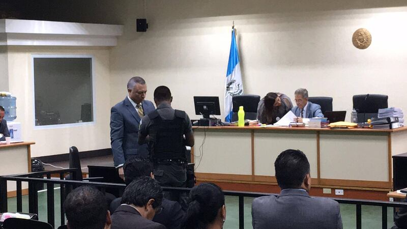 Empresas de Pérez Molina “declaraban menos impuestos”, dice Salvador González