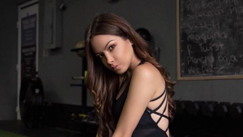 FOTO. La sexy pijama de encaje de Paulette Samayoa, Miss Guatemala 2013