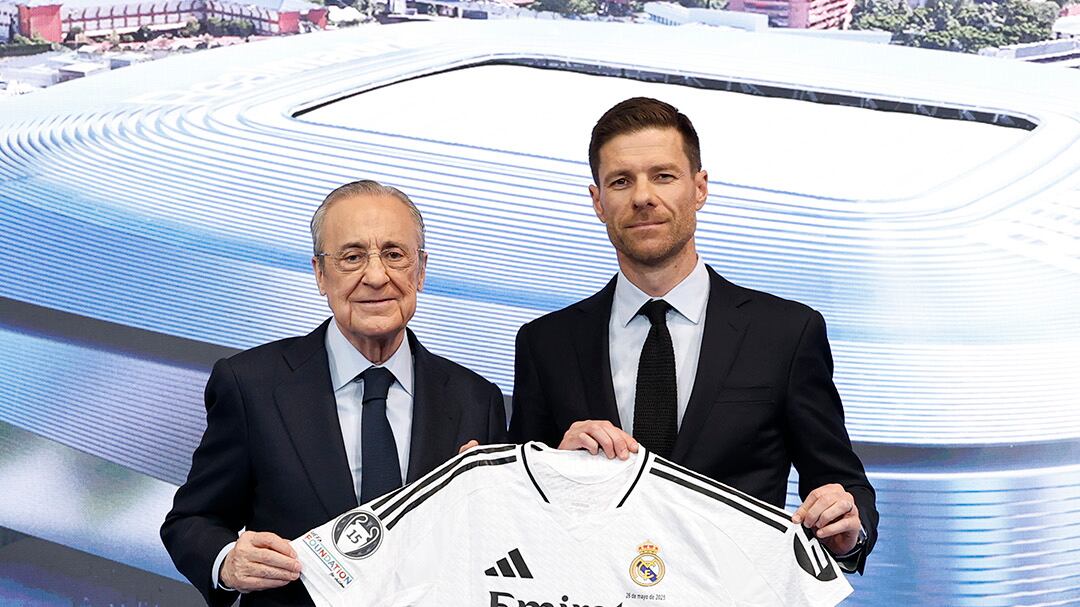 Florentino Pérez y Xabi Alonso. Foto: Real Madrid