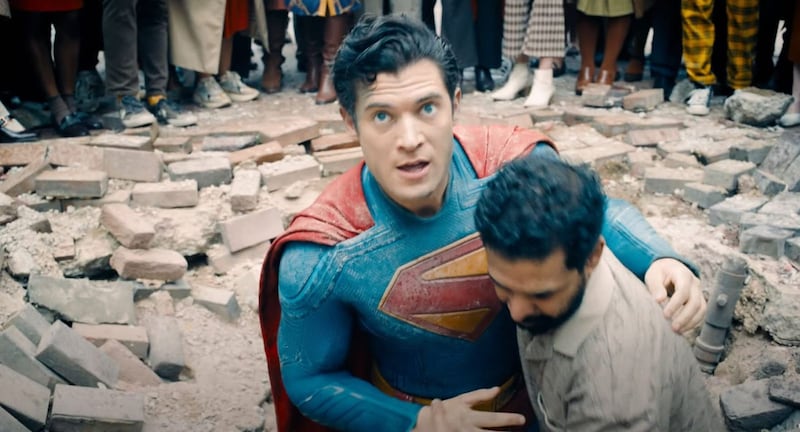 ¡El nuevo tráiler de Superman ya está aquí y nos voló la cabeza!
Lex Luthor, héroes misteriosos, Kripto y un Superman con corazón y poder.