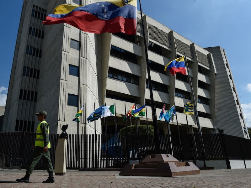 Venezuela: dictan prisión para colaborador de Guaidó, por “conspiración” y “terrorismo”