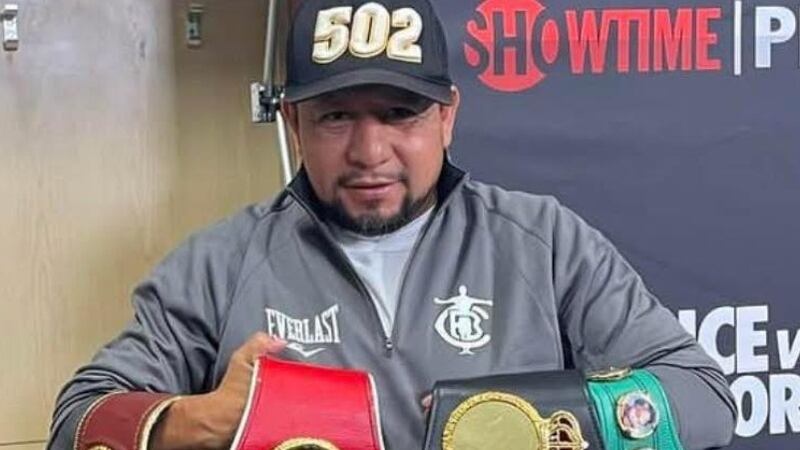 Esaú Diéguez, el guatemalteco detrás del campeón Crawford
