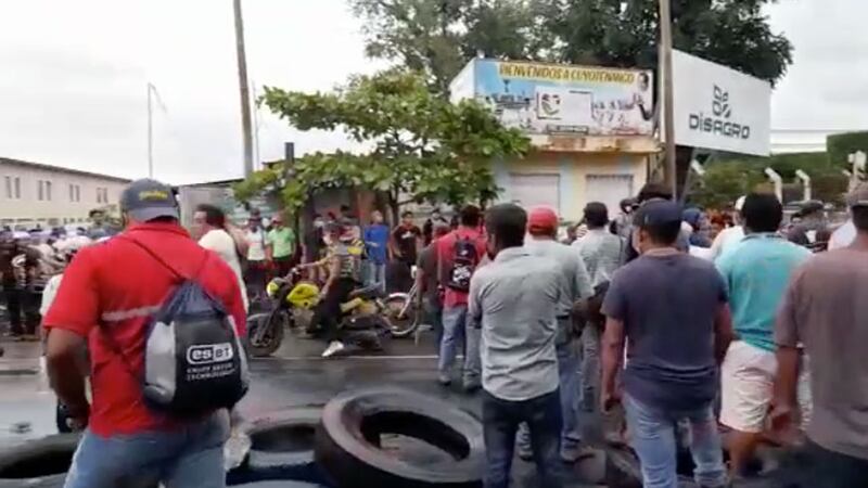 Bloquean nuevamente el paso en Cuyotenango, Suchitepéquez
