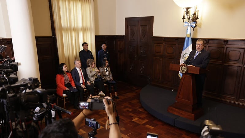 El presidente Bernardo Arévalo en el Palacio Nacional.
