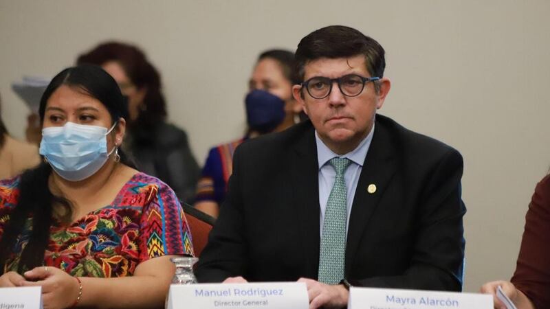 Por esta razón el director de migración renuncia a su cargo