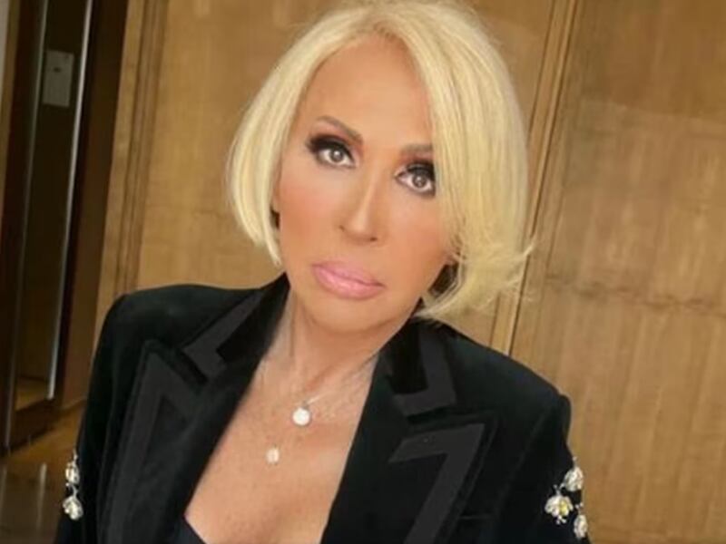 ¡Pareciera que le quitaron un pedazo! Laura Bozzo causa conmoción por la forma extraña de su boca