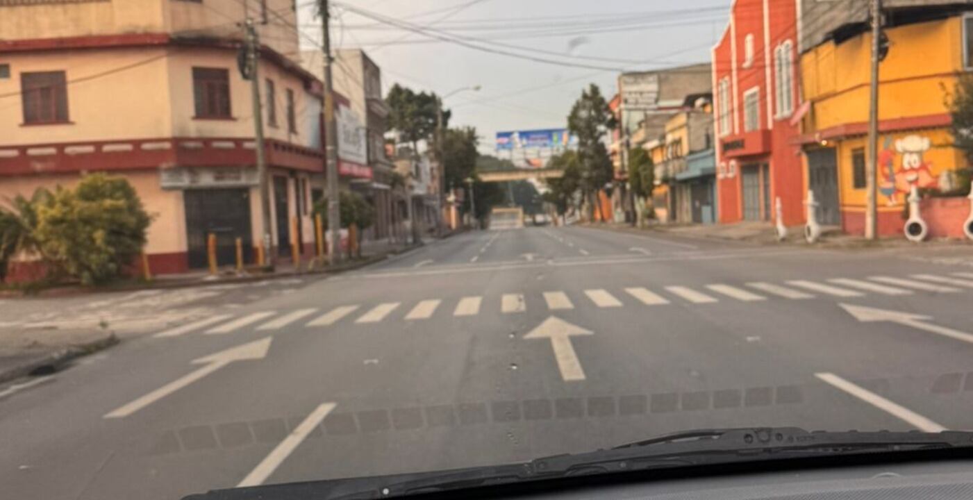 Pocas personas circulan en las calles de Guatemala en vísperas de Año Nuevo