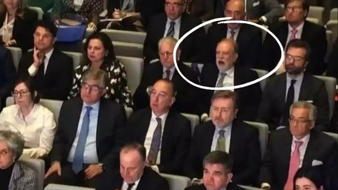 VIDEO. Embajador de Bélgica es despedido por dormirse