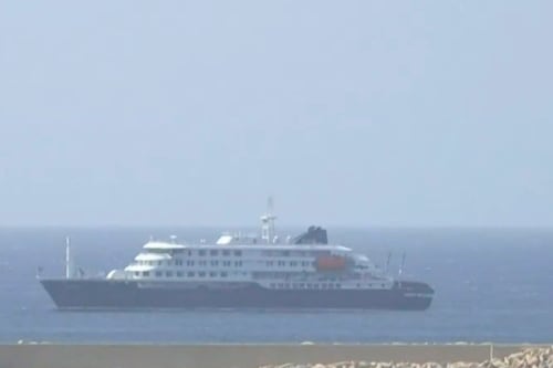 Guatemalteco es evacuado del crucero afectado por el brote de hantavirus en en Países Bajos