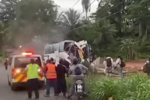 Accidente de bus en caserío Agua Caliente deja una persona fallecida y varios heridos