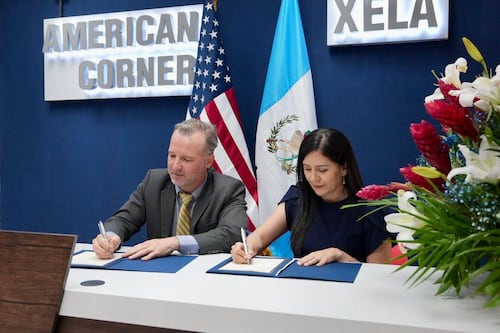 EE. UU. inaugura American Corner Xela y resalta al Altiplano como región clave
