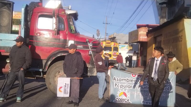 Inicia jornada de bloqueos en carreteras del país
